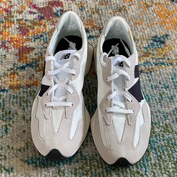 New Balance 327 - Picture 4 of 8